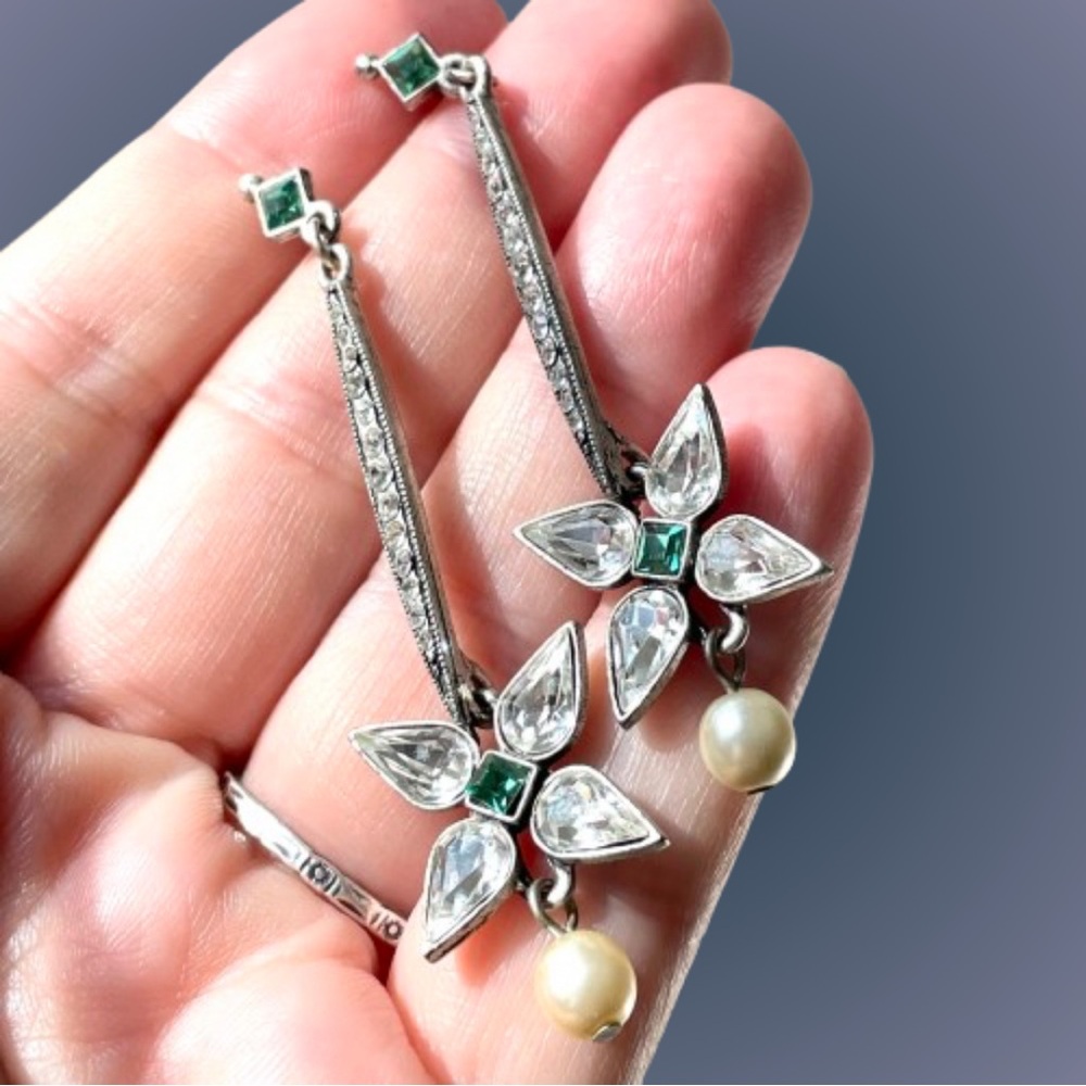 Vintage silvertone rhinestone & faux pearl dangle earrings flower Showgirl